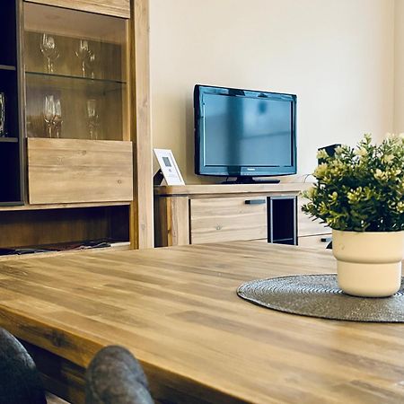 Kleine Auszeit -- Inklusive Parkplatz & Wifi, Geschirrspueler, Waschmaschine & Terrasse Mit Strandkorb -- Perfekt Fuer Urlaub & Business Scharbeutz Exteriér fotografie