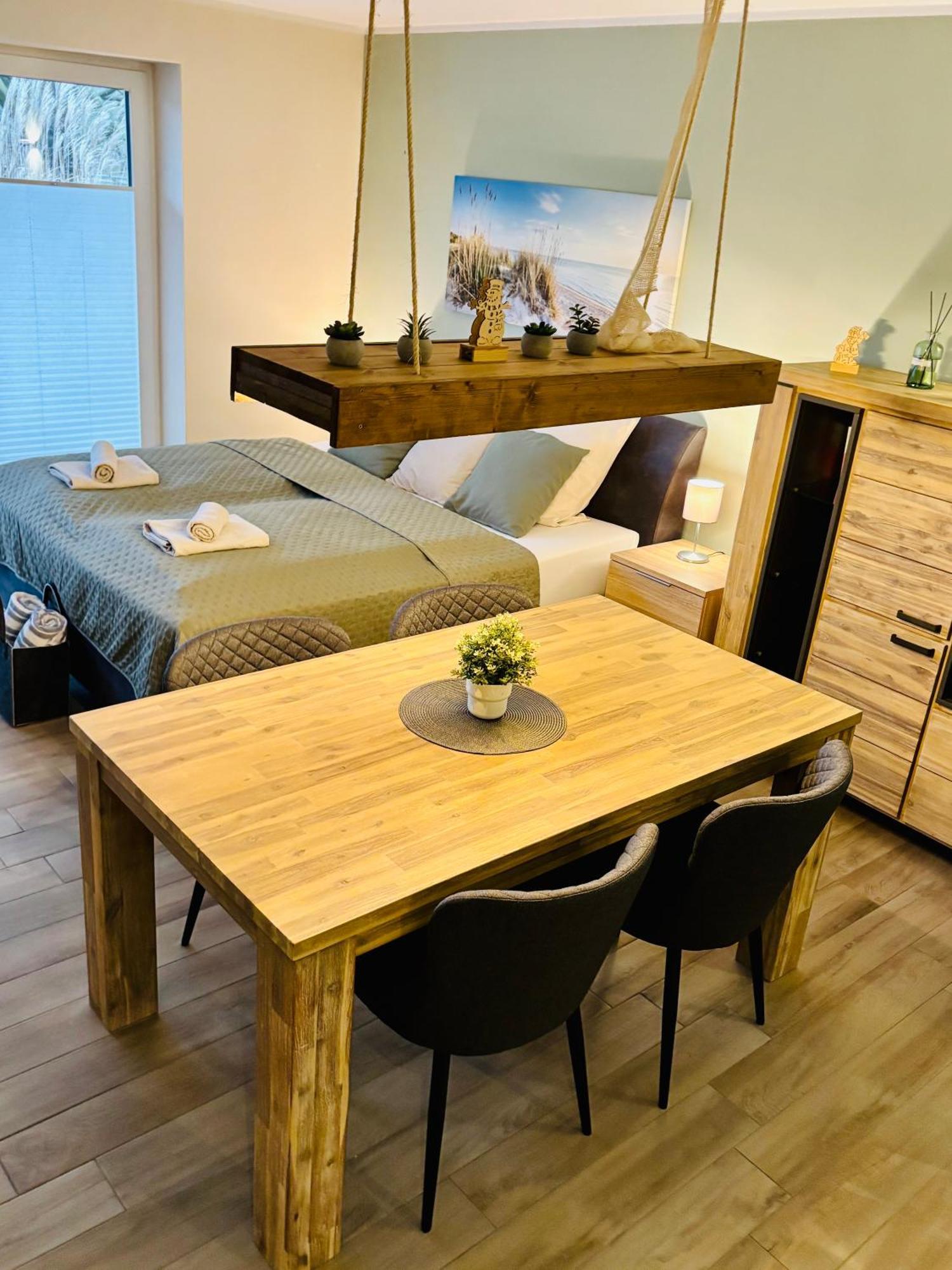 Kleine Auszeit -- Inklusive Parkplatz & Wifi, Geschirrspueler, Waschmaschine & Terrasse Mit Strandkorb -- Perfekt Fuer Urlaub & Business Scharbeutz Exteriér fotografie