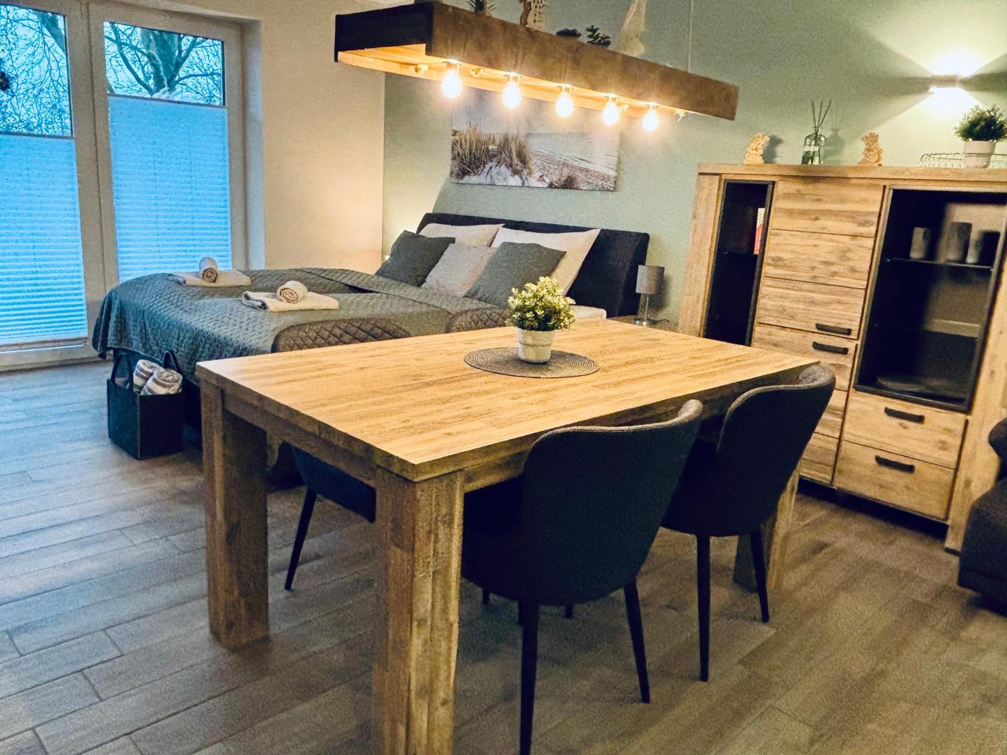 Kleine Auszeit -- Inklusive Parkplatz & Wifi, Geschirrspueler, Waschmaschine & Terrasse Mit Strandkorb -- Perfekt Fuer Urlaub & Business Scharbeutz Exteriér fotografie